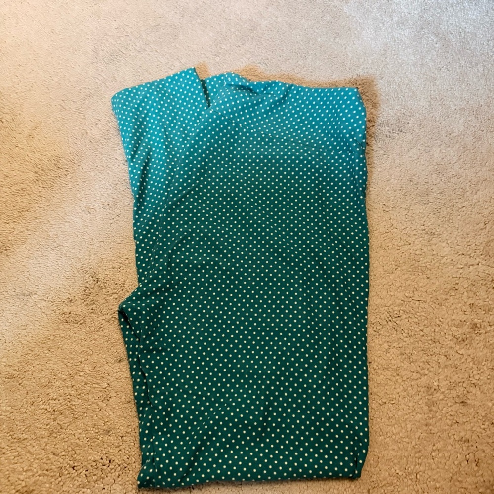 LuLaRoe Tall & Curvy Leggings – Deep Green with White Polka Dots